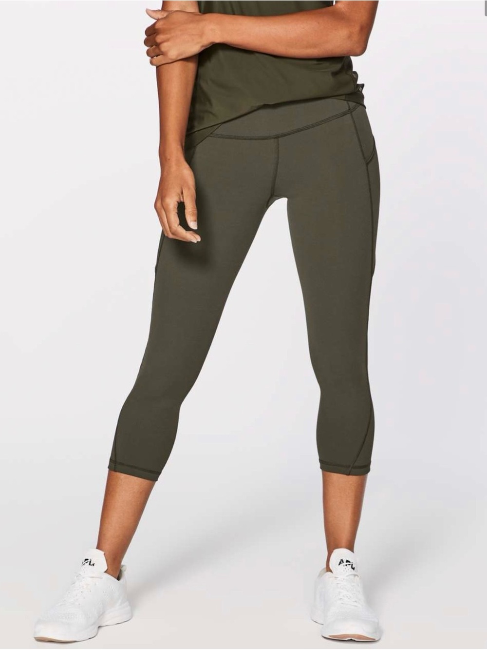 Lululemon Run On Crop (21") Dark Olive